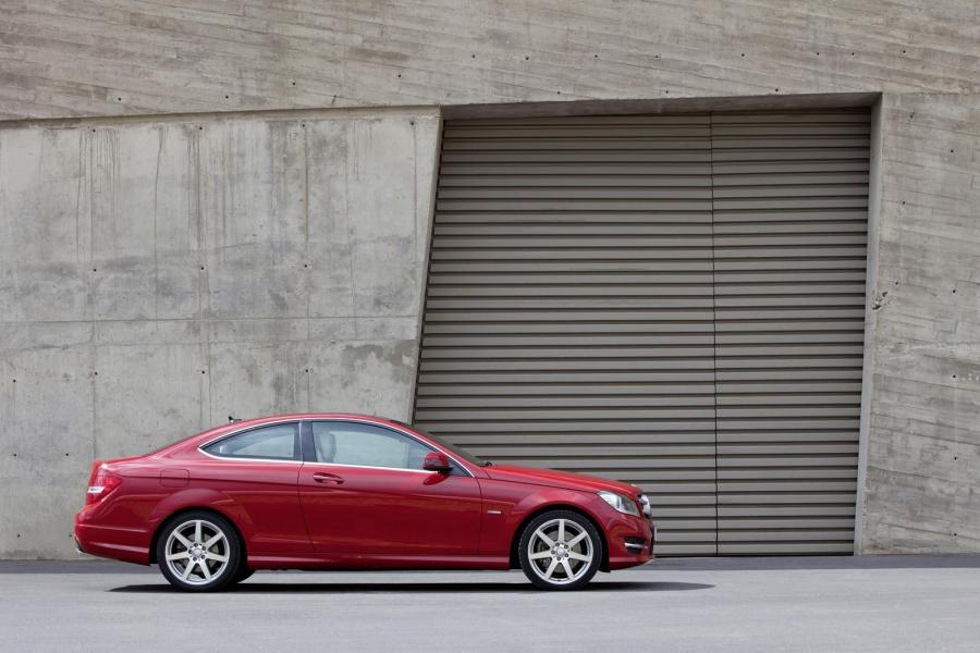  Mercedes-Benz C-Class Coupe 2012 года  (фото 90 из 99)